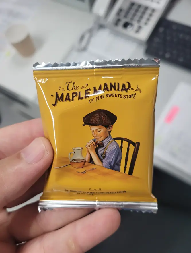 The Maple Mania offers the best maple butter cookies in Tokyo